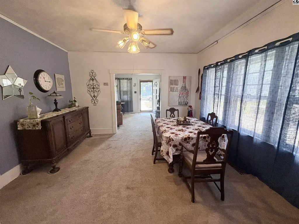 1715 N Maple Street Hutchinson KS 67502
