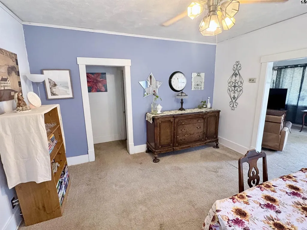 1715 N Maple Street Hutchinson KS 67502