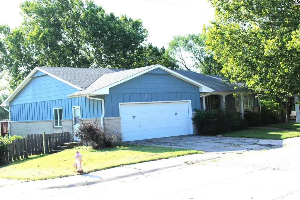 306 S Thorp Street Marion KS 66861