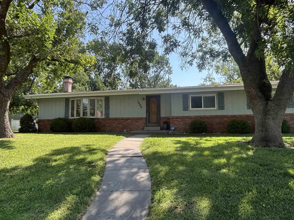 1400 Briarwood Lane Mcpherson KS 67460