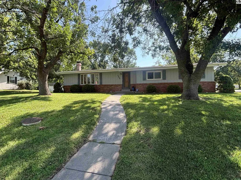 1400 Briarwood Lane Mcpherson KS 67460