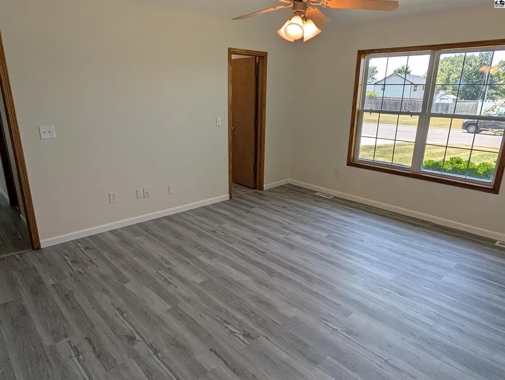 2402 N King Street Hutchinson KS 67502