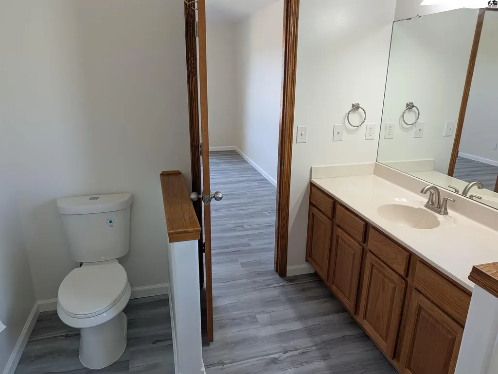 2402 N King Street Hutchinson KS 67502