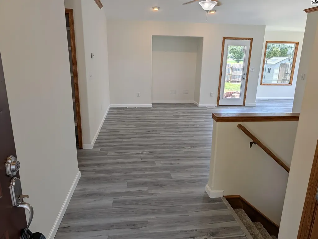 2402 N King Street Hutchinson KS 67502