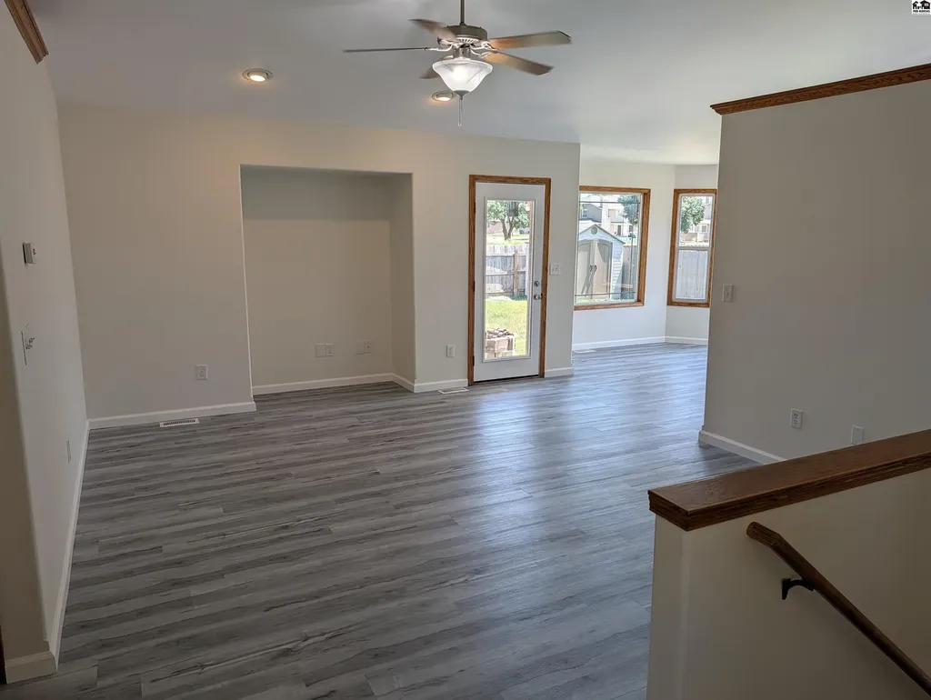 2402 N King Street Hutchinson KS 67502