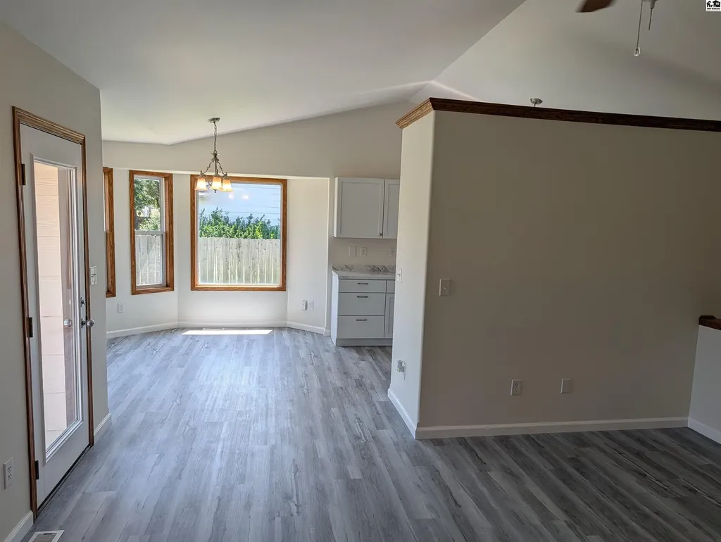 2402 N King Street Hutchinson KS 67502