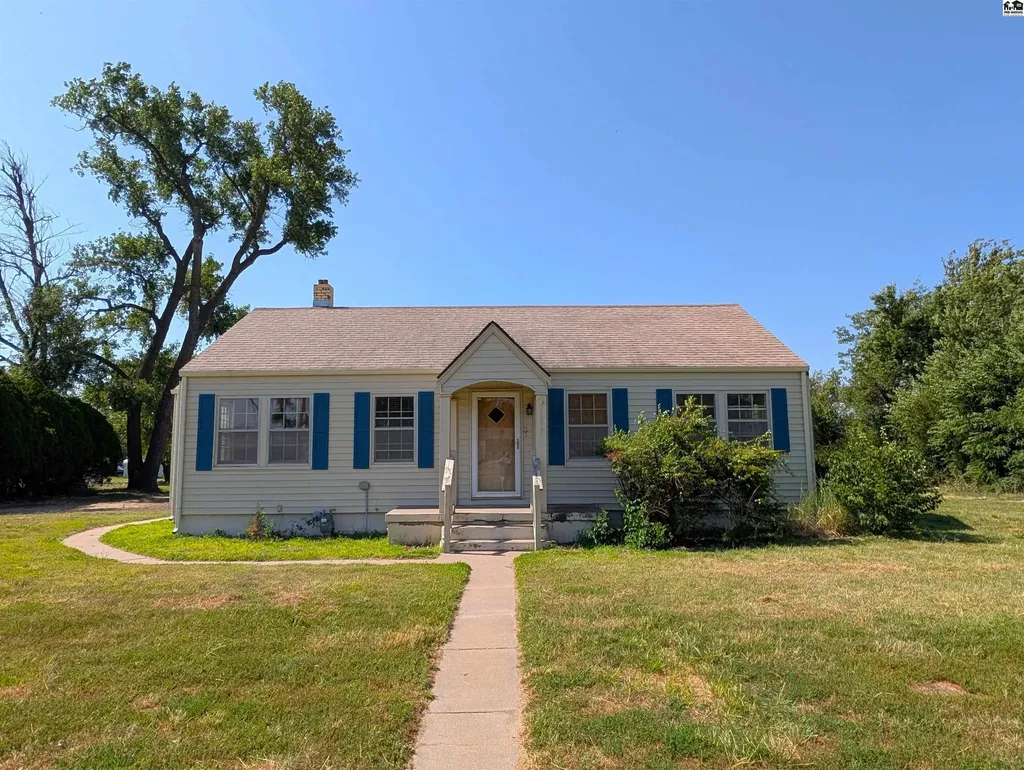 1817 E 30th Avenue Hutchinson KS 67502