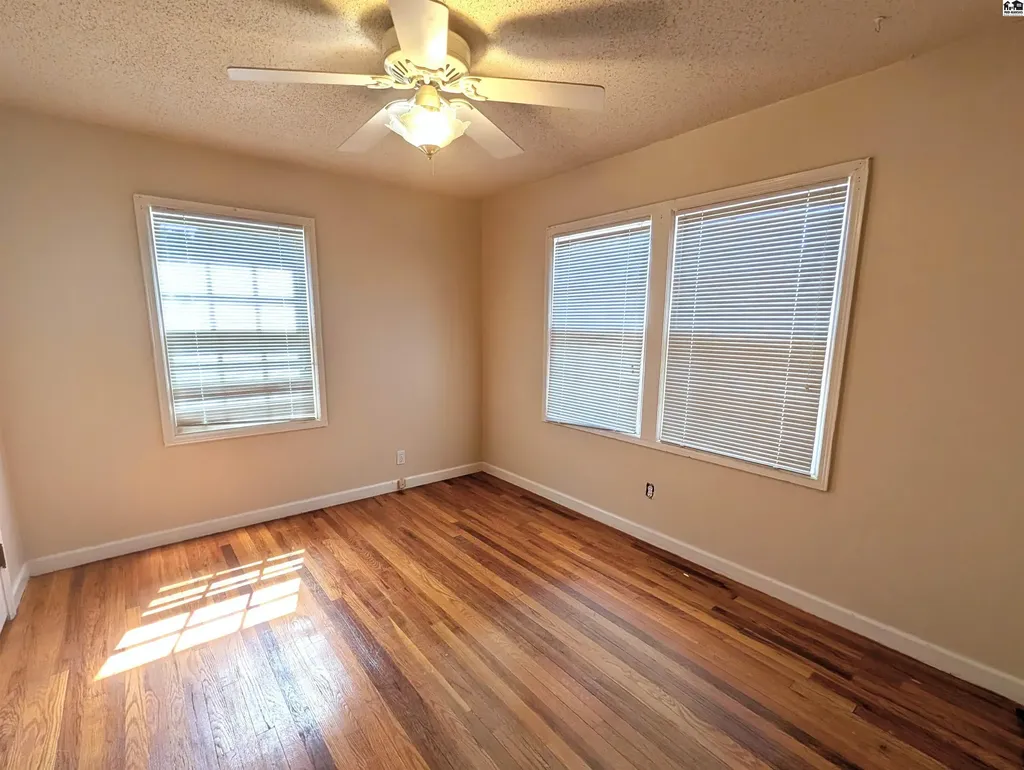 1817 E 30th Avenue Hutchinson KS 67502