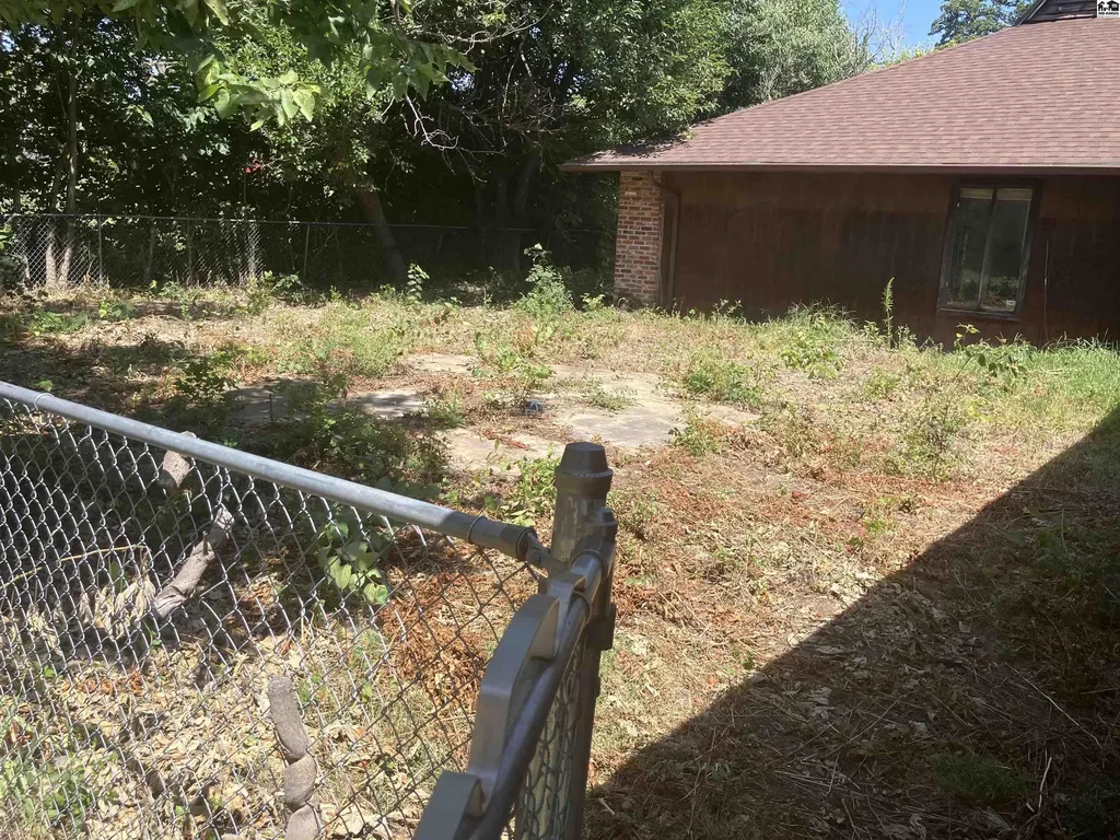 311 N Martin Turon KS 67583