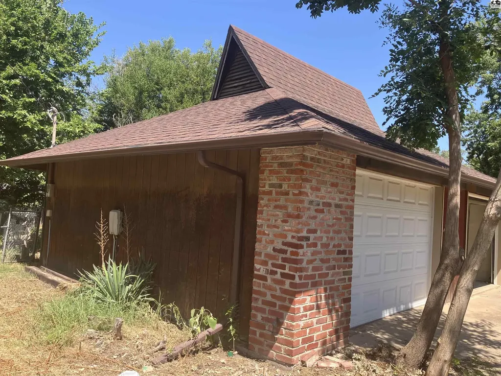 311 N Martin Turon KS 67583