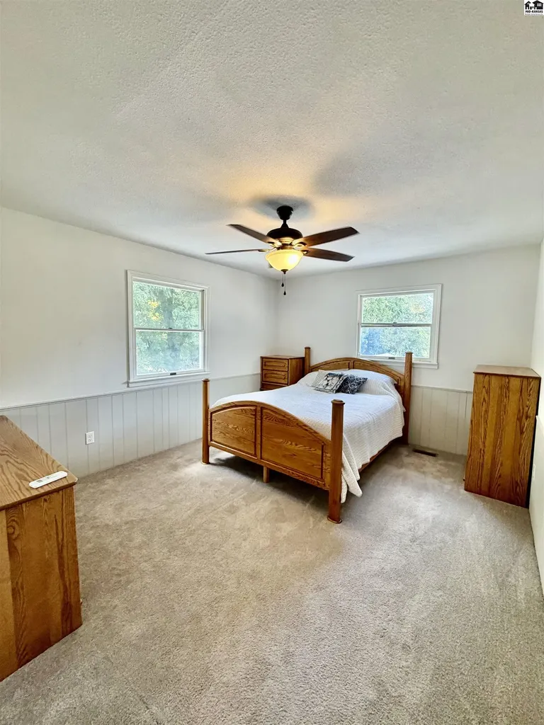 7017 N Valley Road Hutchinson KS 67502
