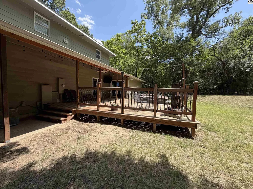 7017 N Valley Road Hutchinson KS 67502