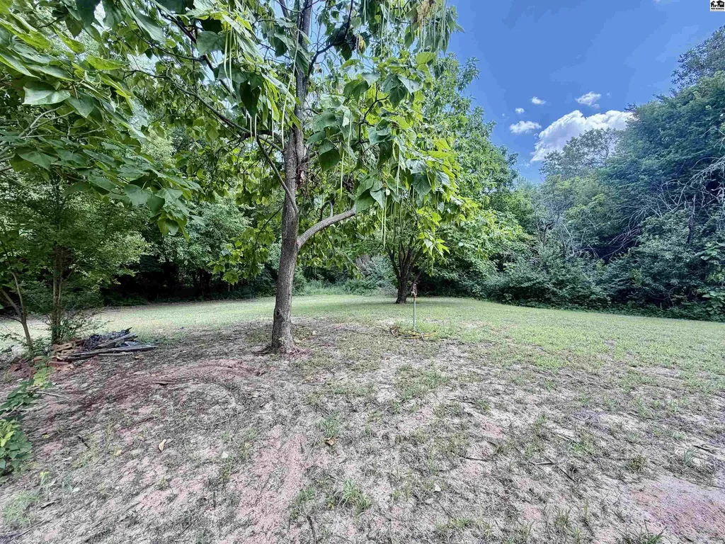 7017 N Valley Road Hutchinson KS 67502