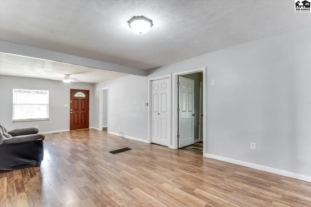 309 E Carpenter Street Hutchinson KS 67501
