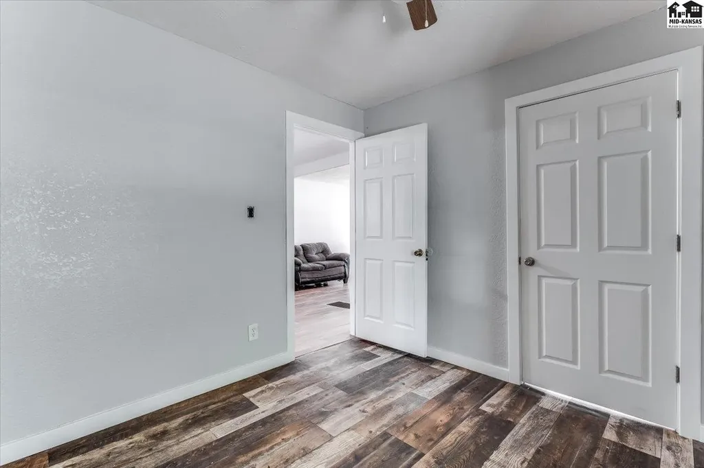 309 E Carpenter Street Hutchinson KS 67501