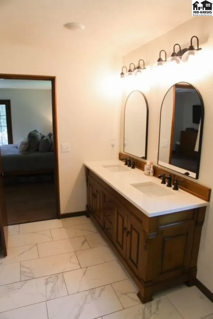 31 Linksland Drive Hutchinson KS 67502