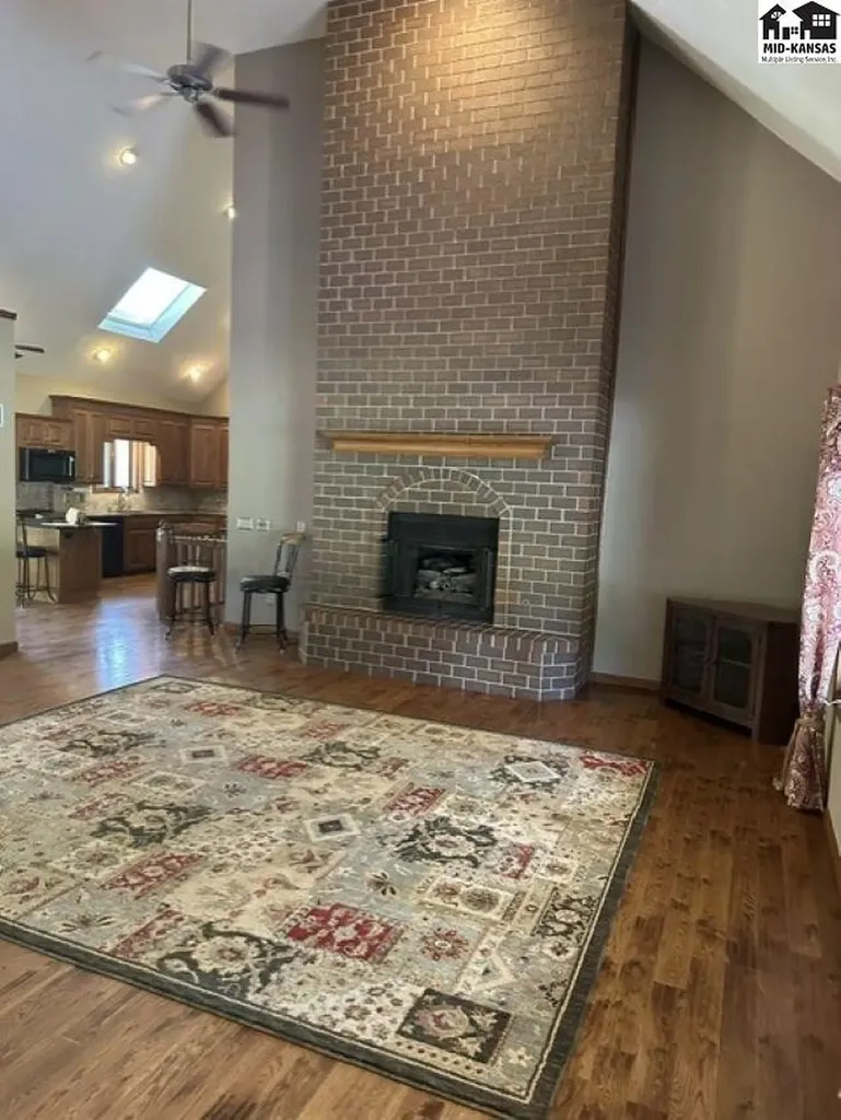 3208 N Sandy Hollow Drive Hutchinson KS 67502