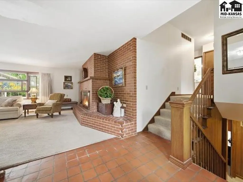608 W 8th Street Newton KS 67114