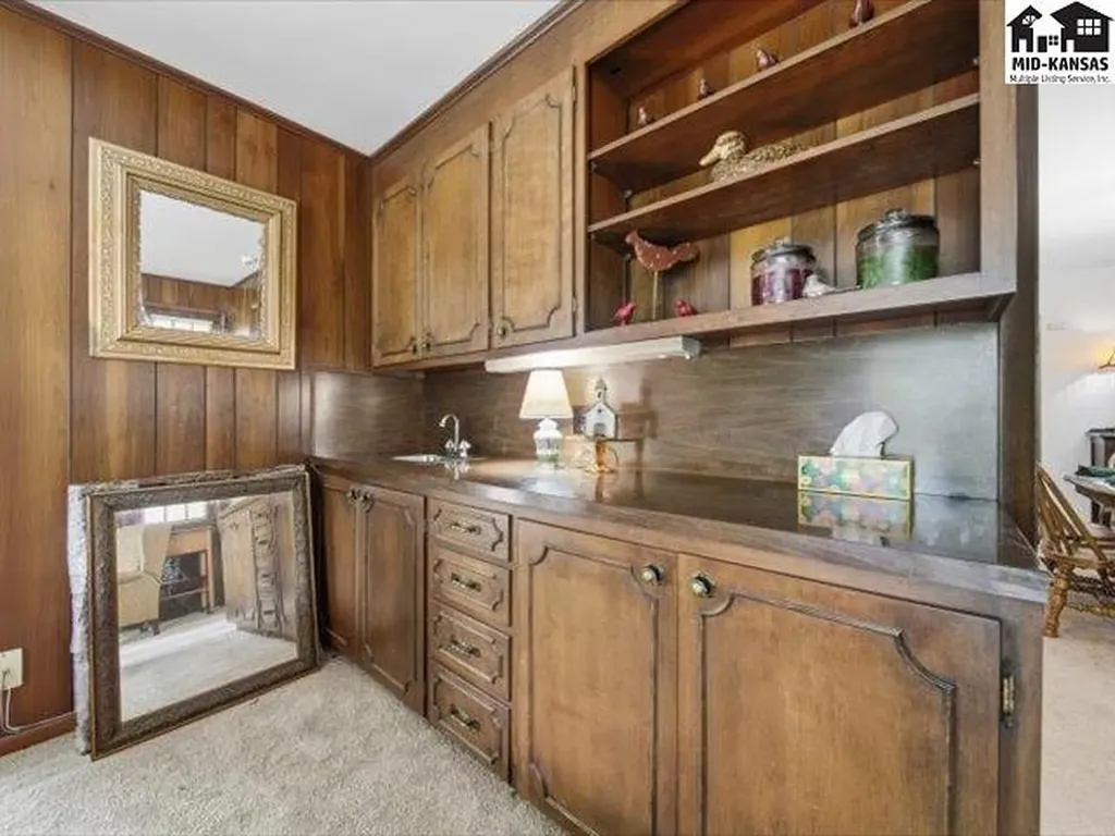 608 W 8th Street Newton KS 67114