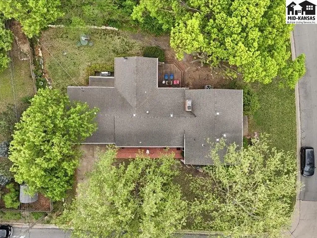 608 W 8th Street Newton KS 67114