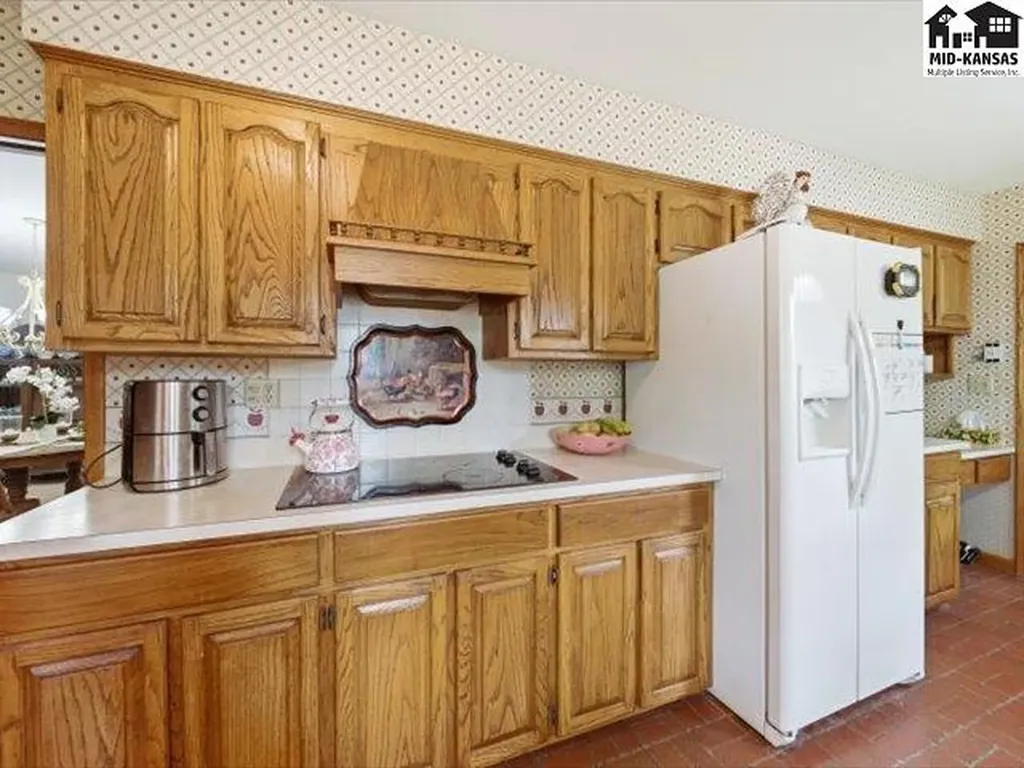 608 W 8th Street Newton KS 67114