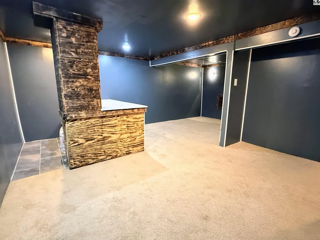 815 N Poplar Street Hutchinson KS 67501