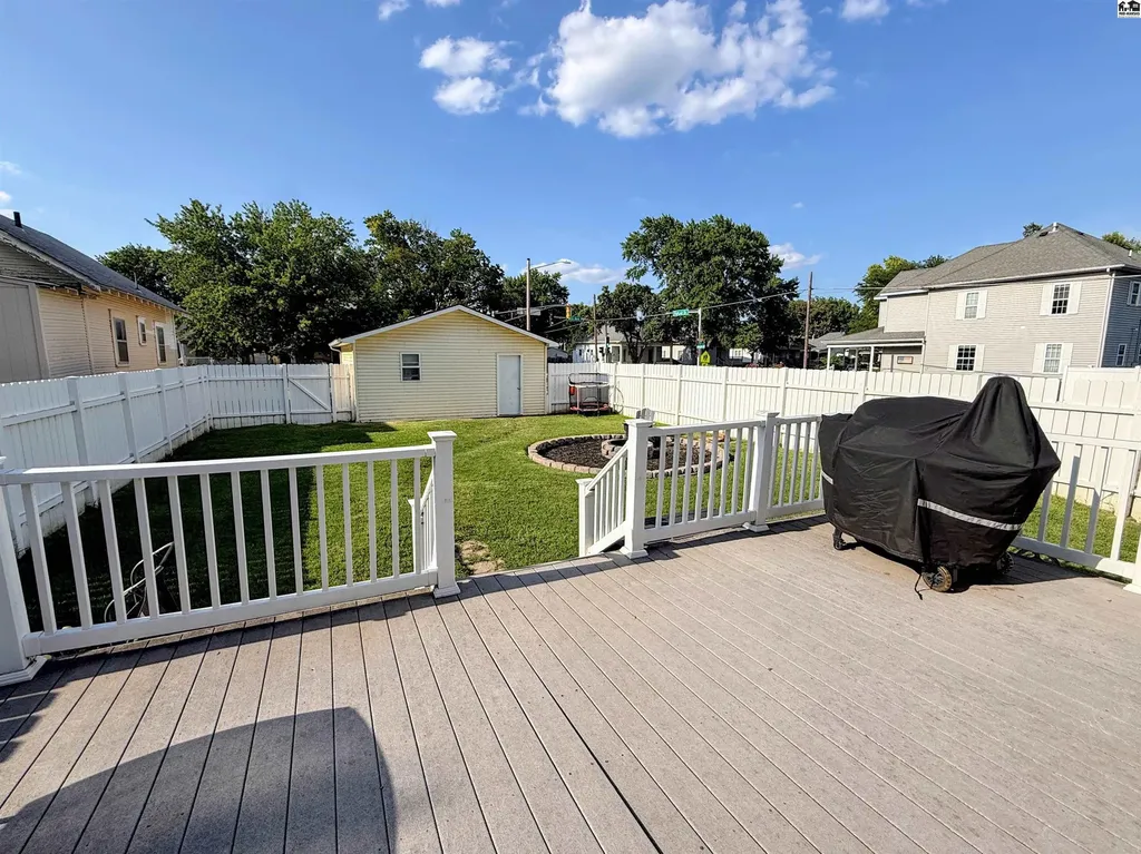 815 N Poplar Street Hutchinson KS 67501