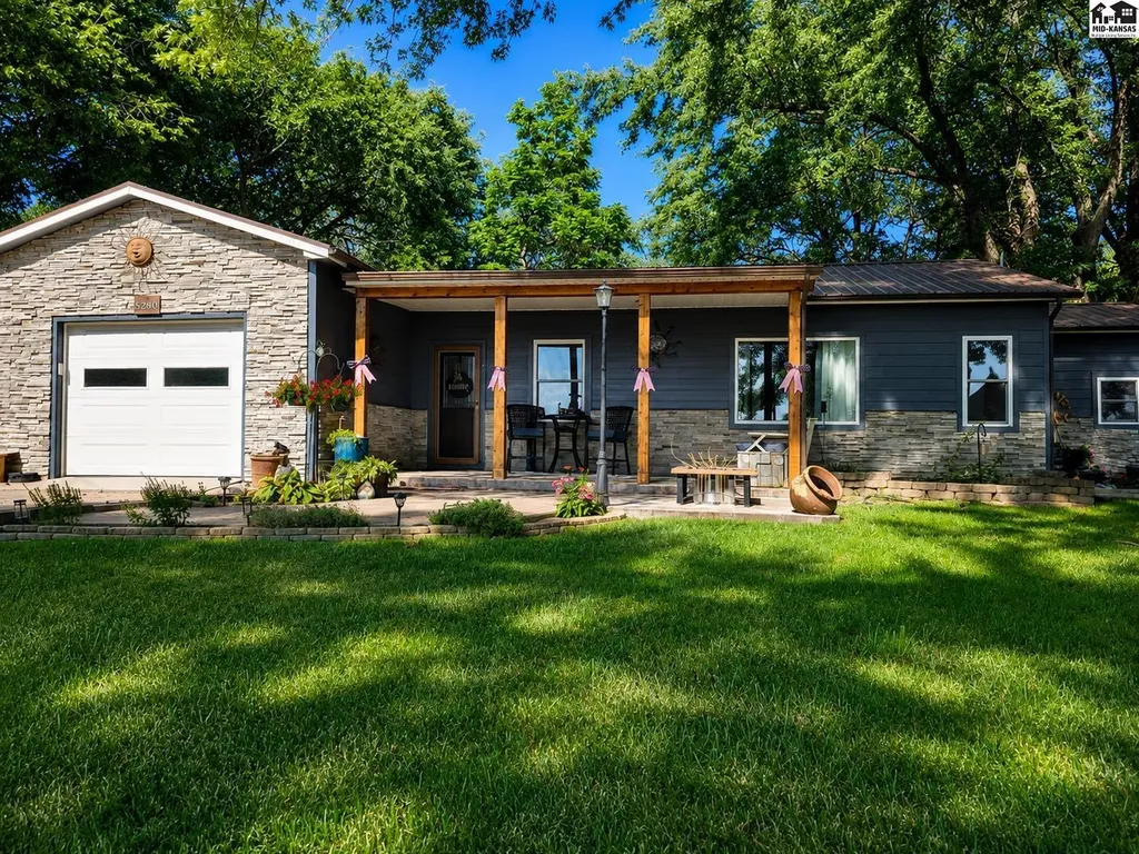 5280 N Lorraine Street Hutchinson KS 67502