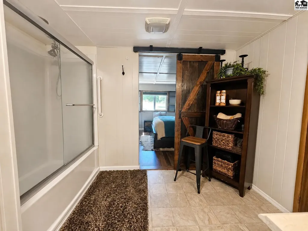 5280 N Lorraine Hutchinson KS 67502