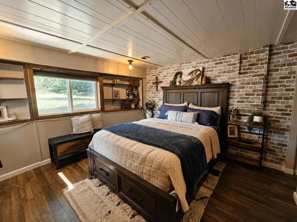 5280 N Lorraine Hutchinson KS 67502