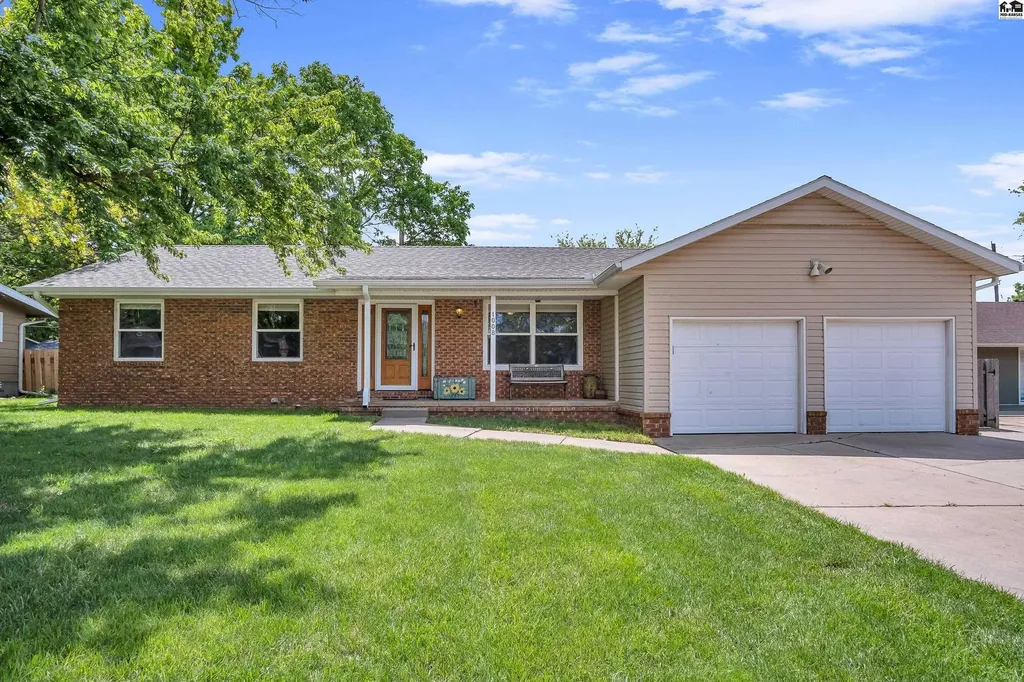 1008 Countryside Drive Mcpherson KS 67460