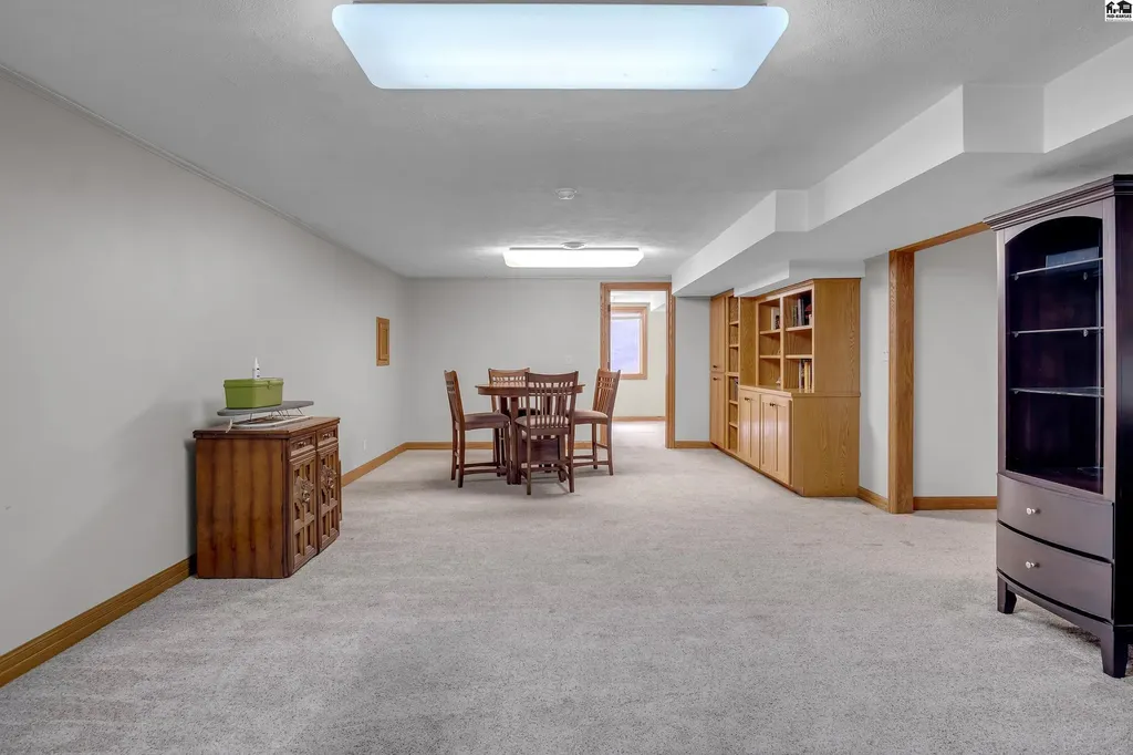 1008 Countryside Drive Mcpherson KS 67460