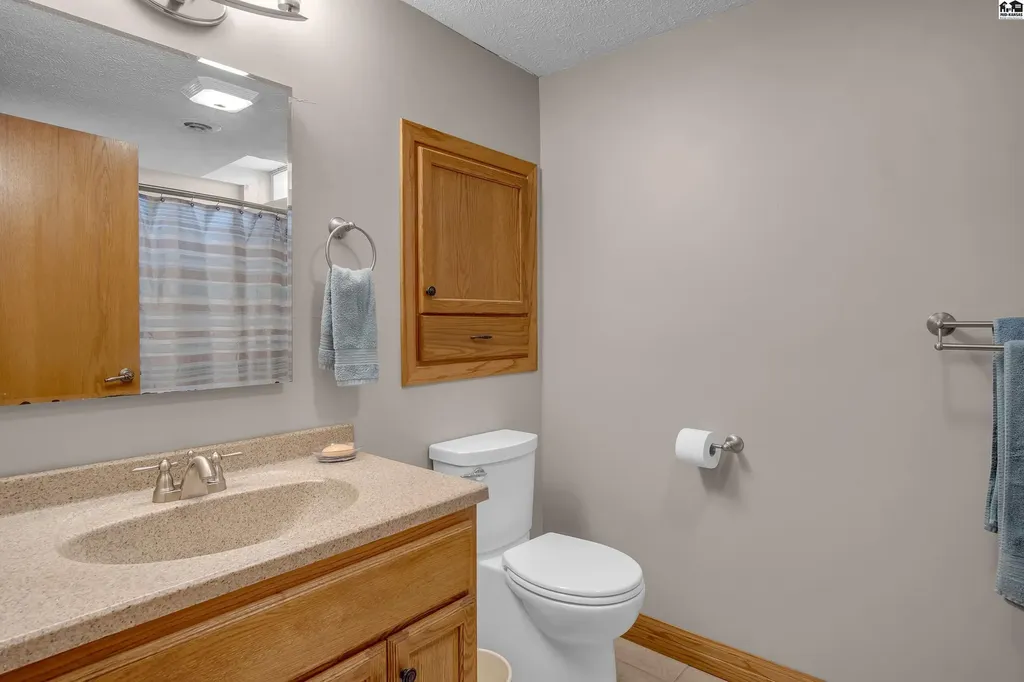 1008 Countryside Drive Mcpherson KS 67460