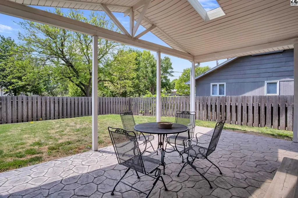 1008 Countryside Drive Mcpherson KS 67460