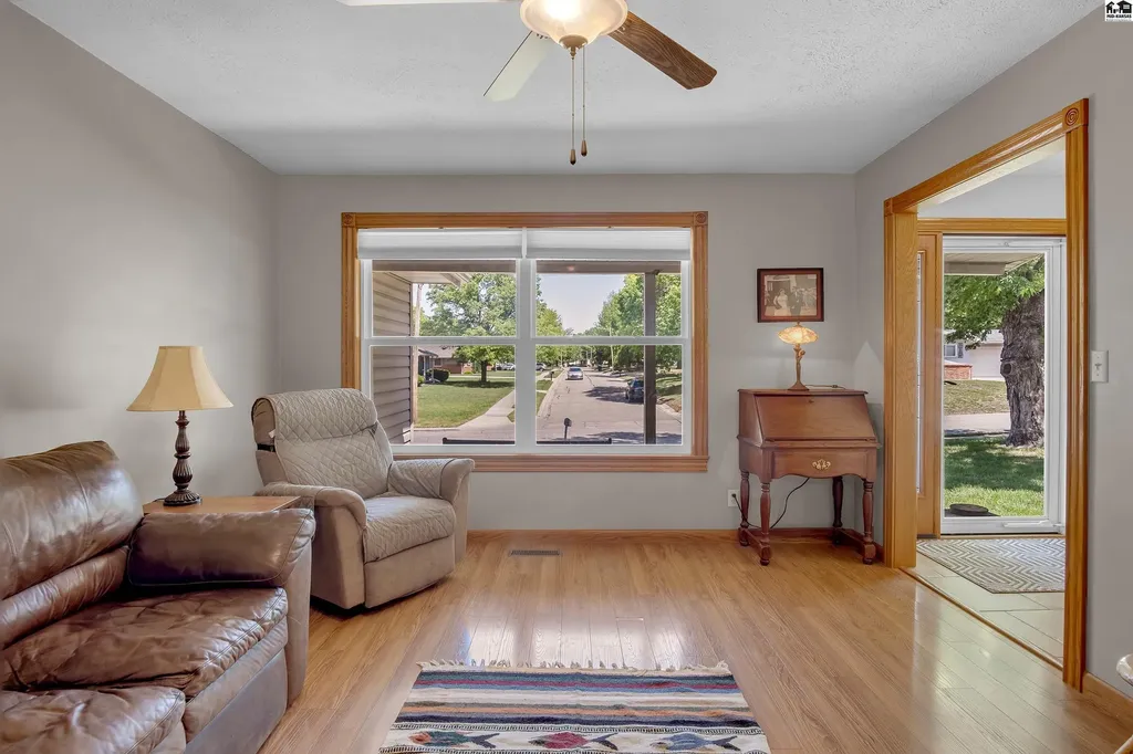 1008 Countryside Drive Mcpherson KS 67460