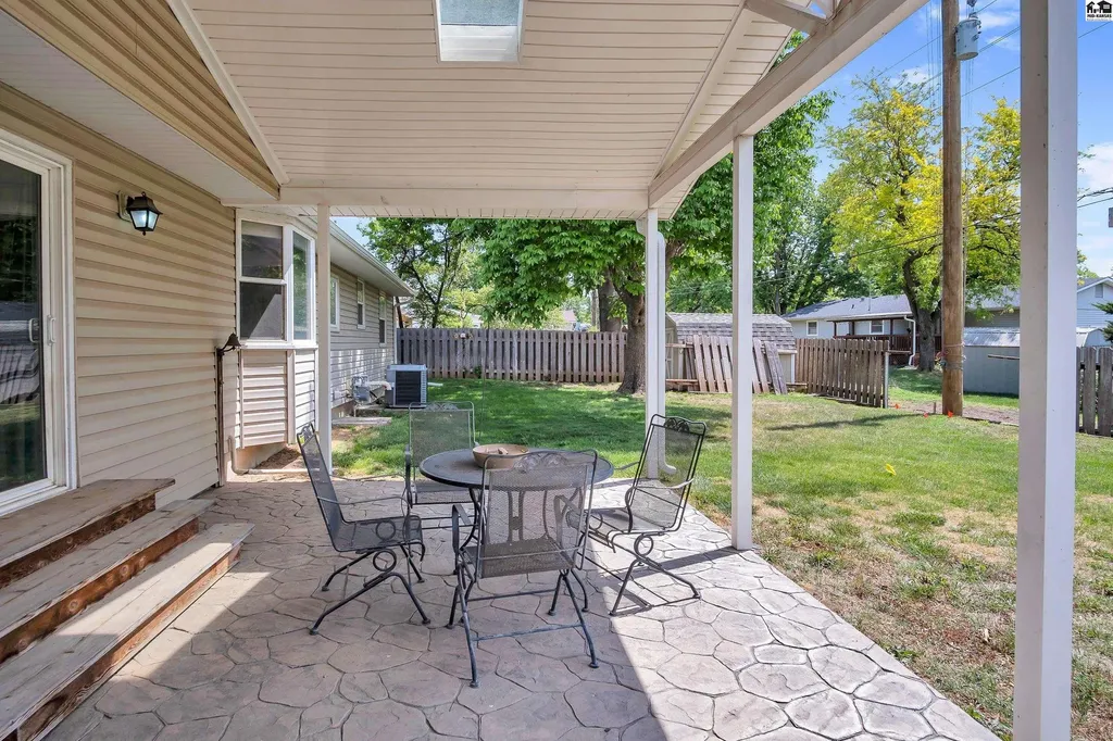1008 Countryside Drive Mcpherson KS 67460