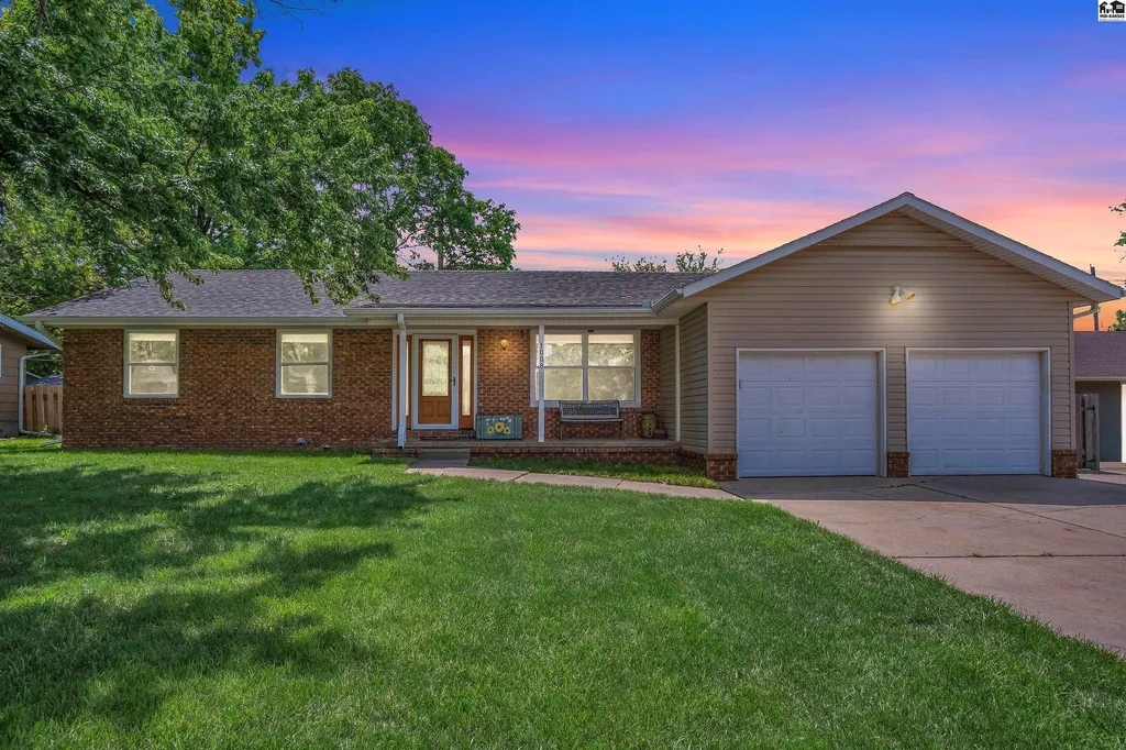 1008 Countryside Drive Mcpherson KS 67460