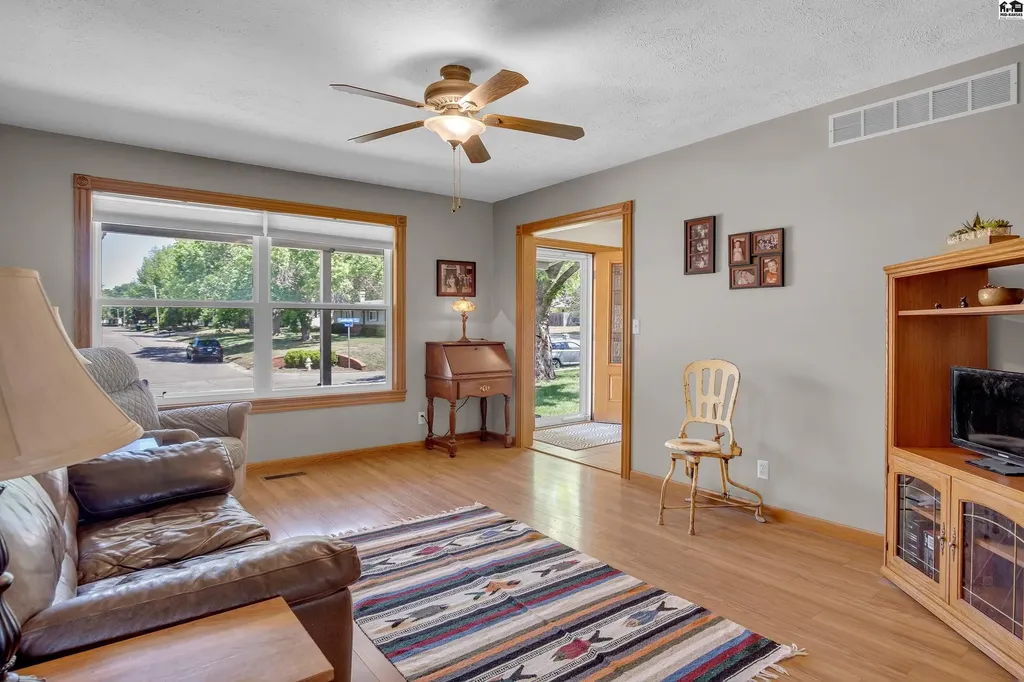 1008 Countryside Drive Mcpherson KS 67460