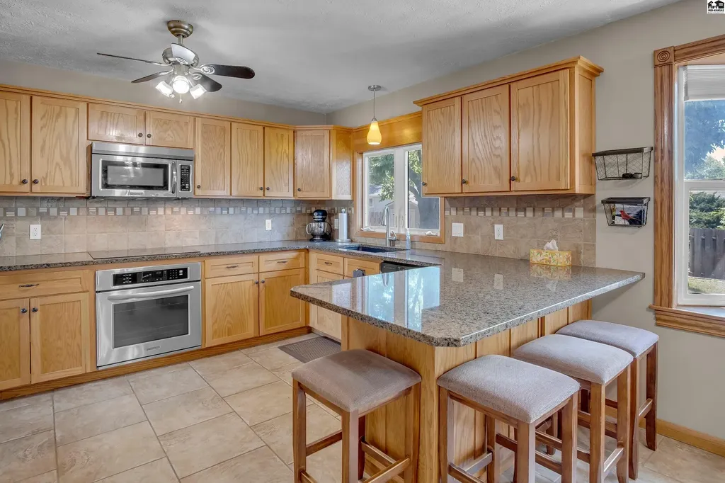 1008 Countryside Drive Mcpherson KS 67460