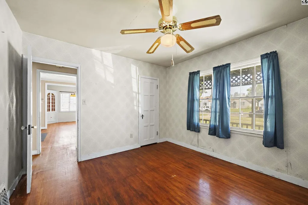 421 E 16th Avenue Hutchinson KS 67501
