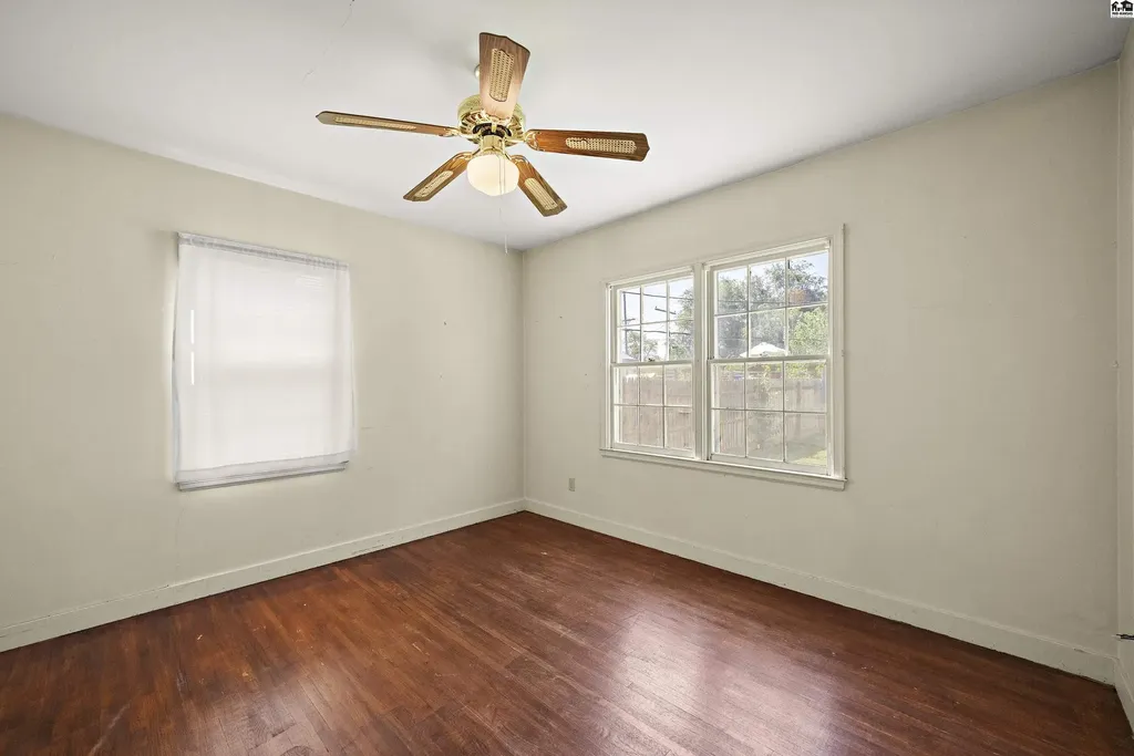 421 E 16th Avenue Hutchinson KS 67501
