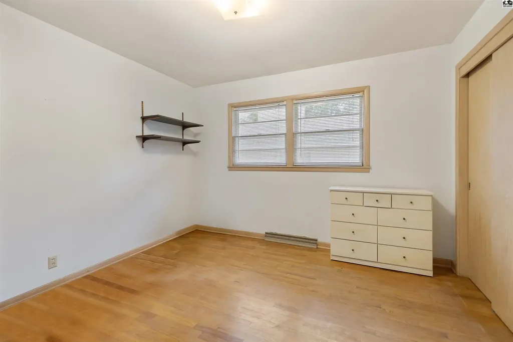 305 W 26th Avenue Hutchinson KS 67502