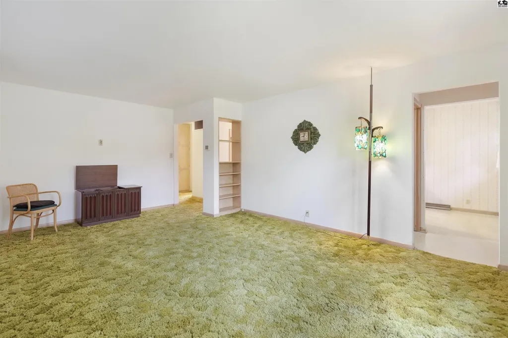 305 W 26th Avenue Hutchinson KS 67502