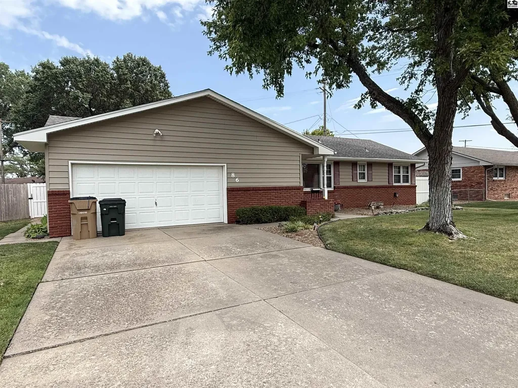 86 Eastwood Drive Hutchinson KS 67502
