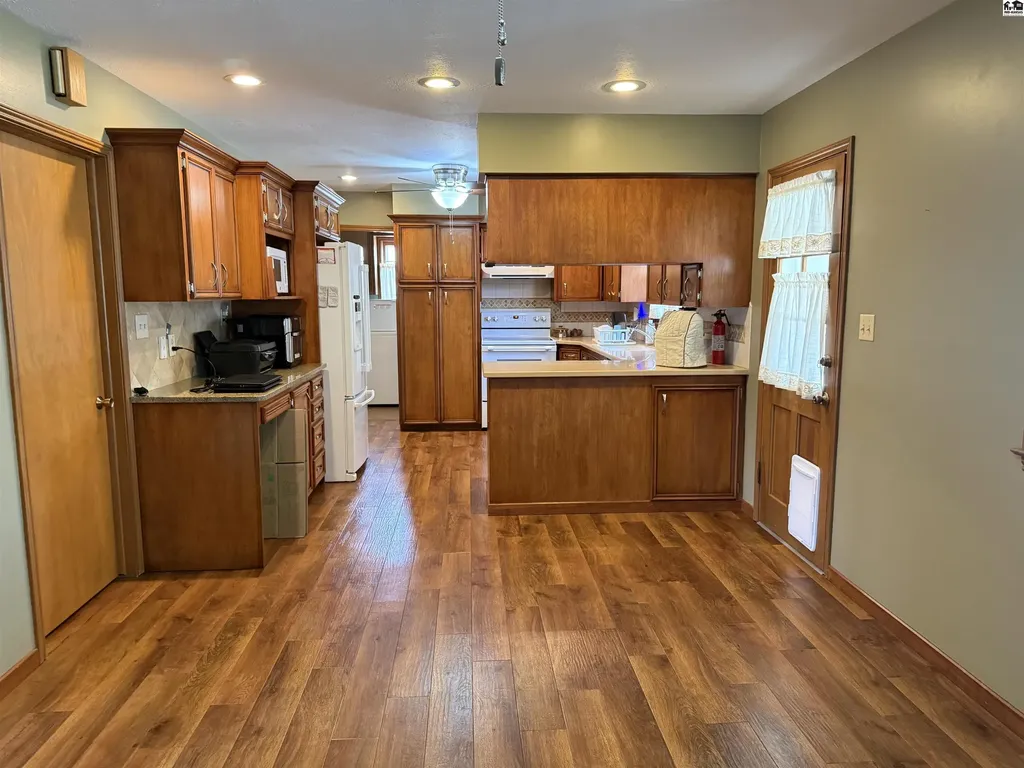 86 Eastwood Drive Hutchinson KS 67502