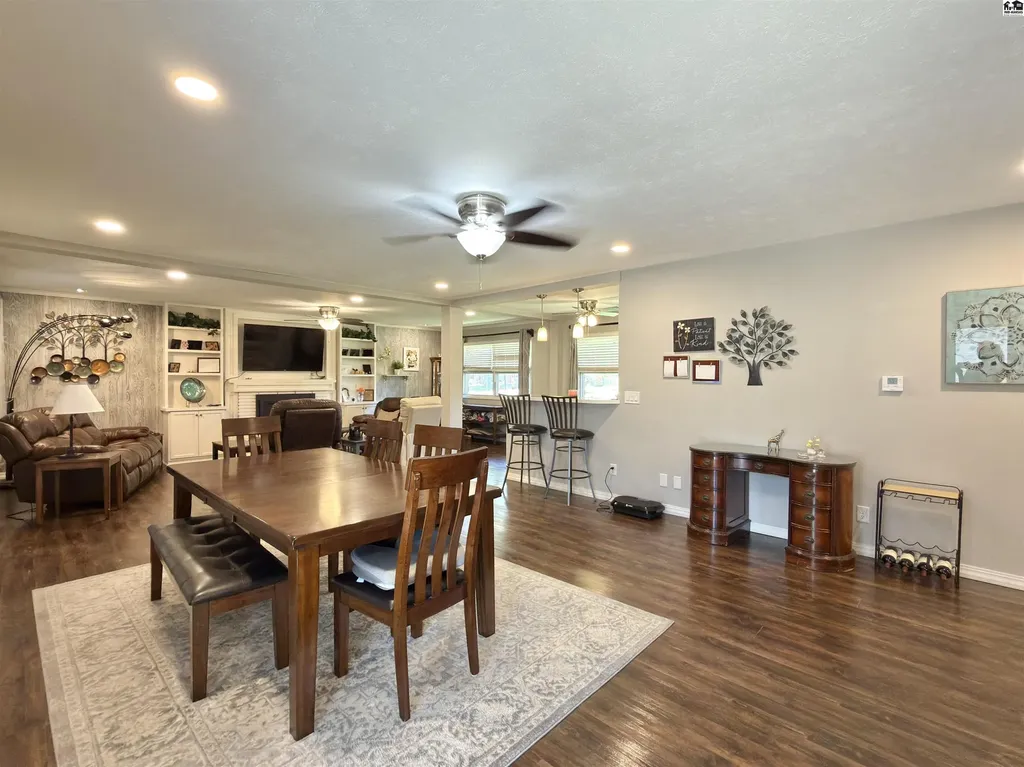 47 Tomahawk Road Hutchinson KS 67502