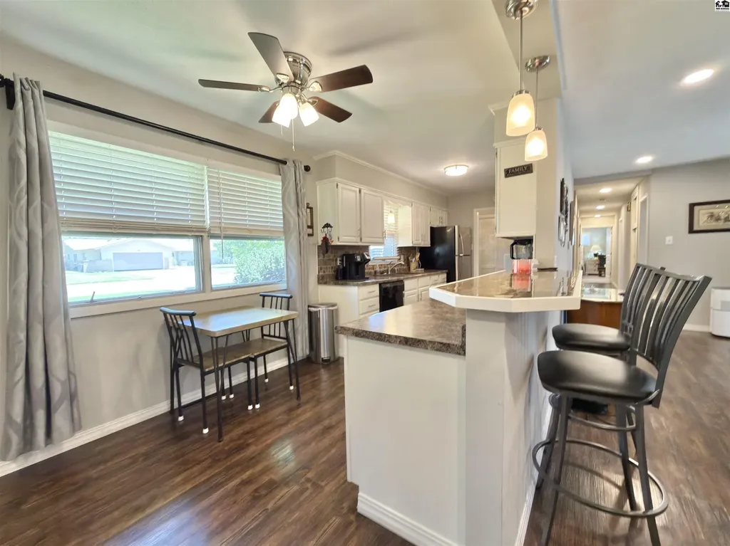47 Tomahawk Road Hutchinson KS 67502