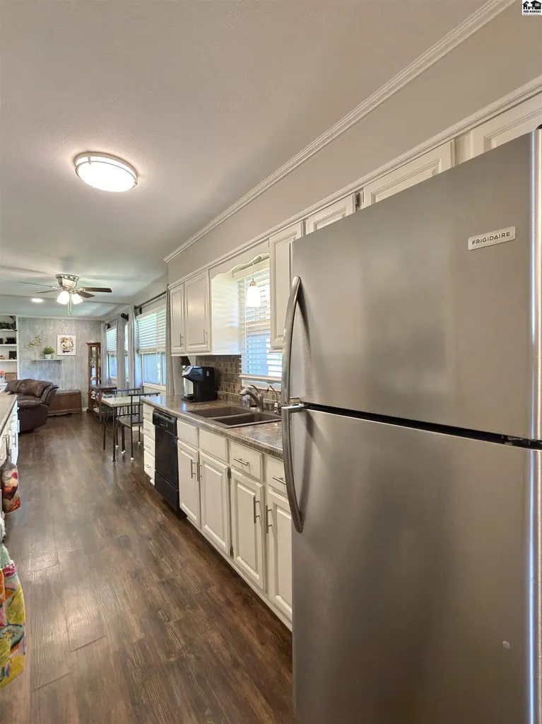 47 Tomahawk Road Hutchinson KS 67502