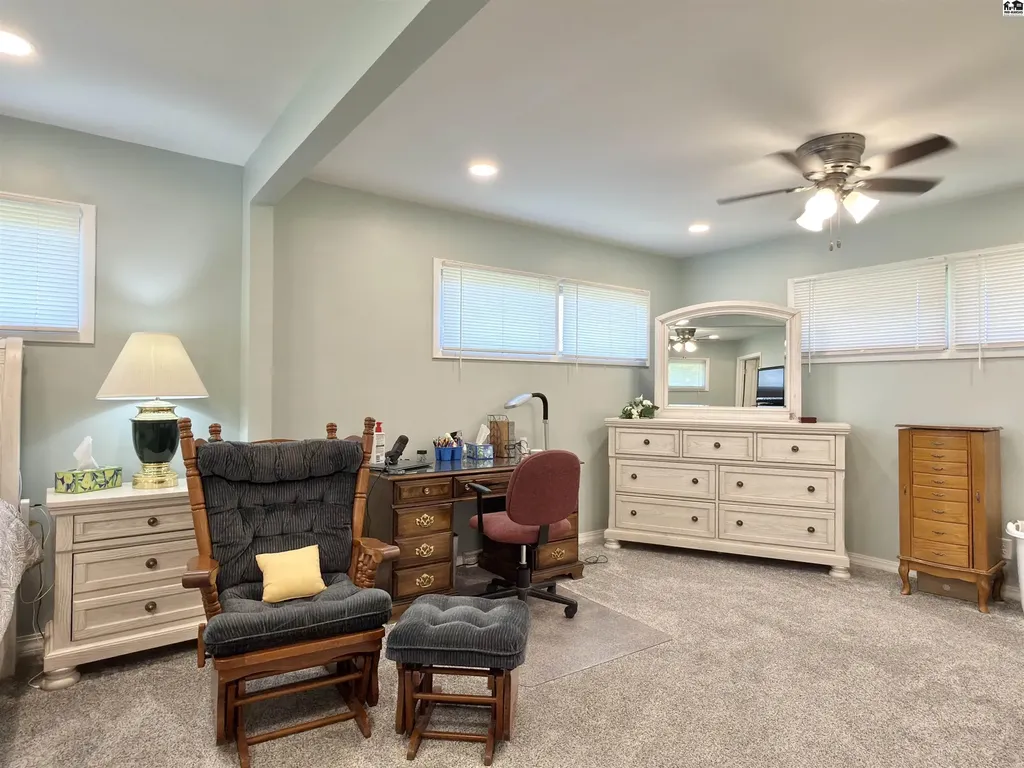 47 Tomahawk Road Hutchinson KS 67502