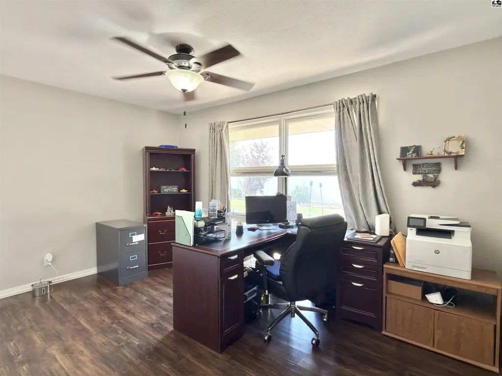 47 Tomahawk Road Hutchinson KS 67502